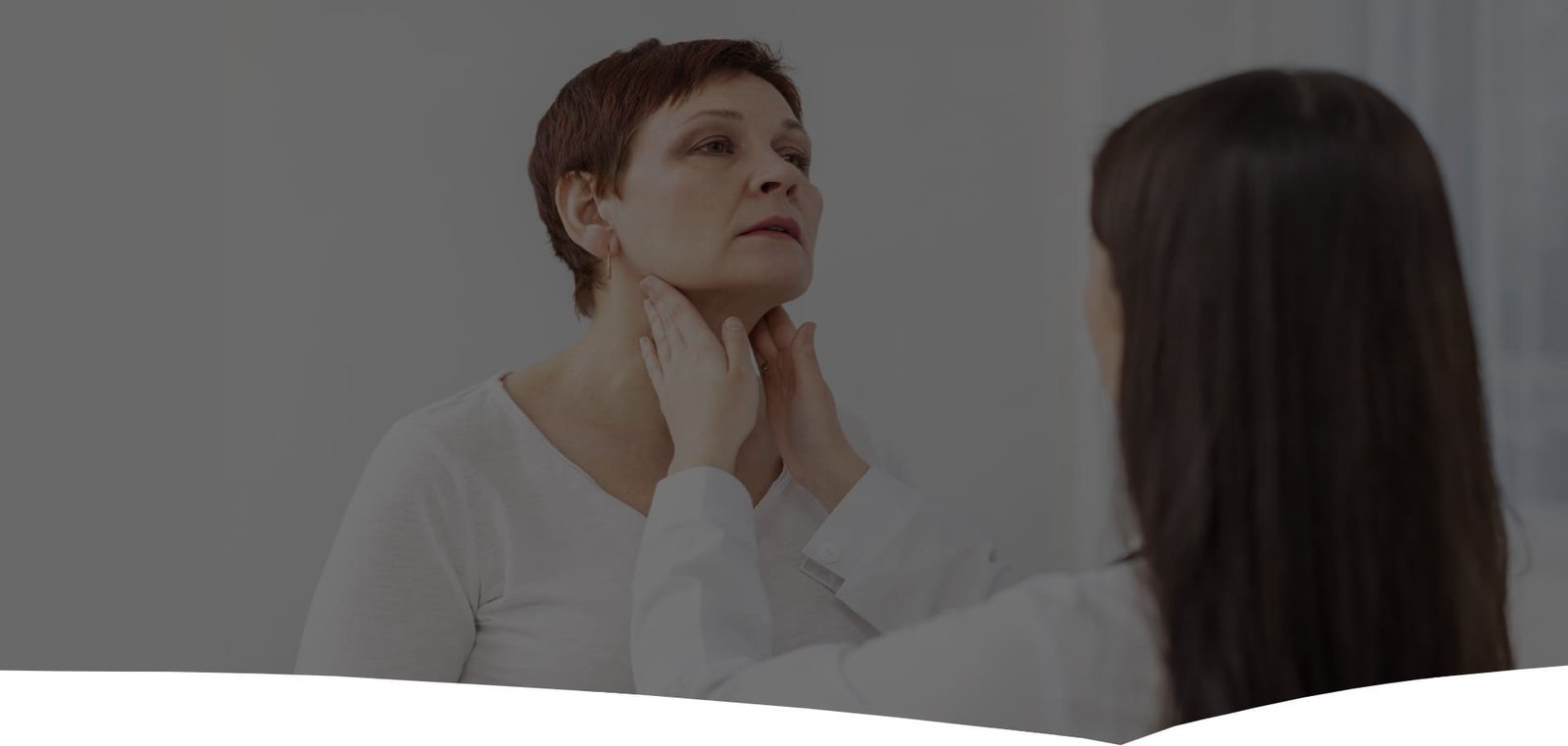 Valoración médica de la región de cuello y garganta